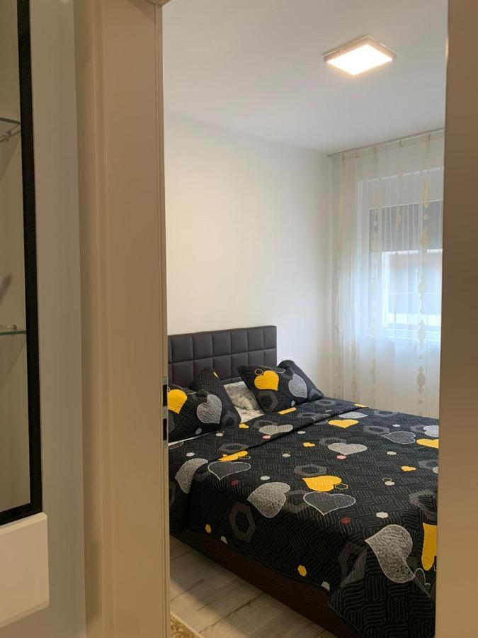 Apartament Cu 2 Camere ออราแด ภายนอก รูปภาพ